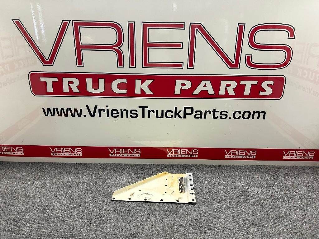 Kenworth Right Crossmember