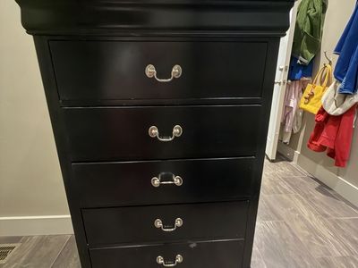 Black 5 drawer dresser