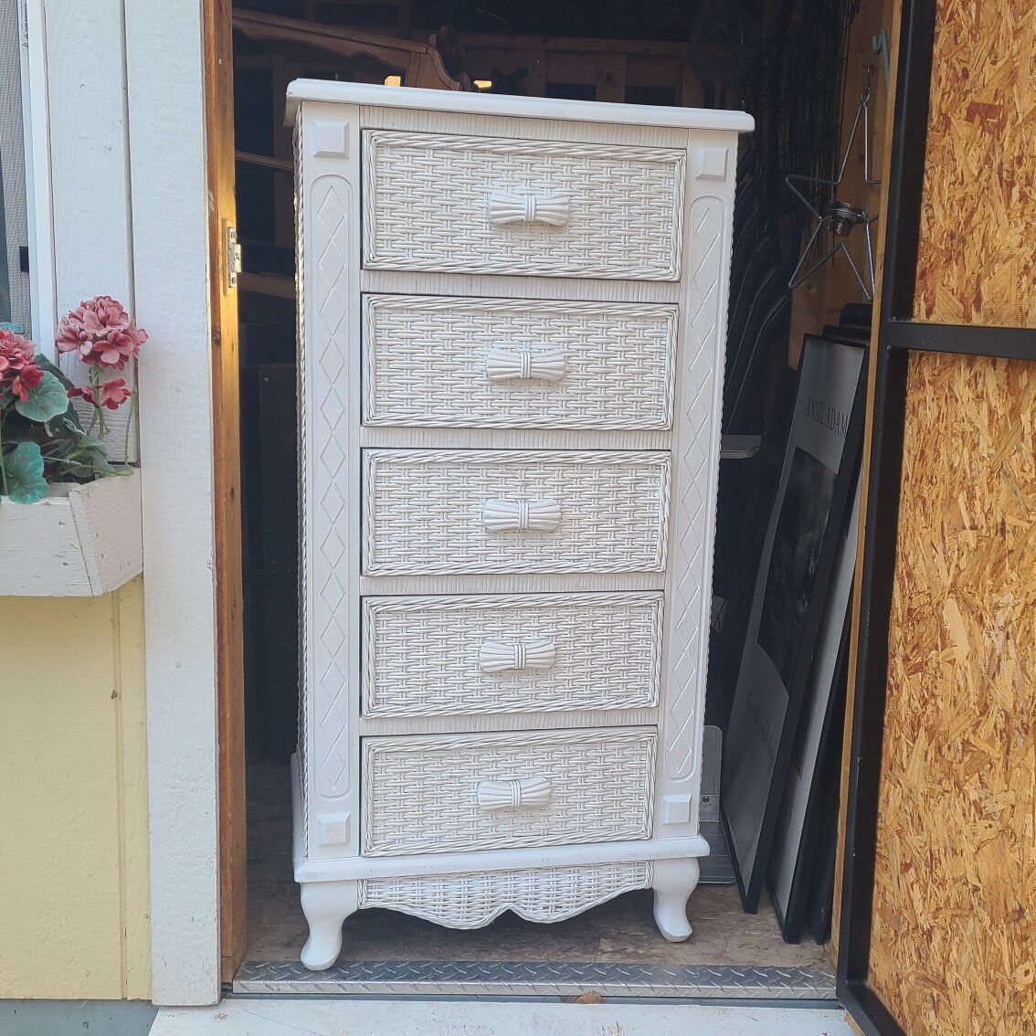 White Chest of Drawers