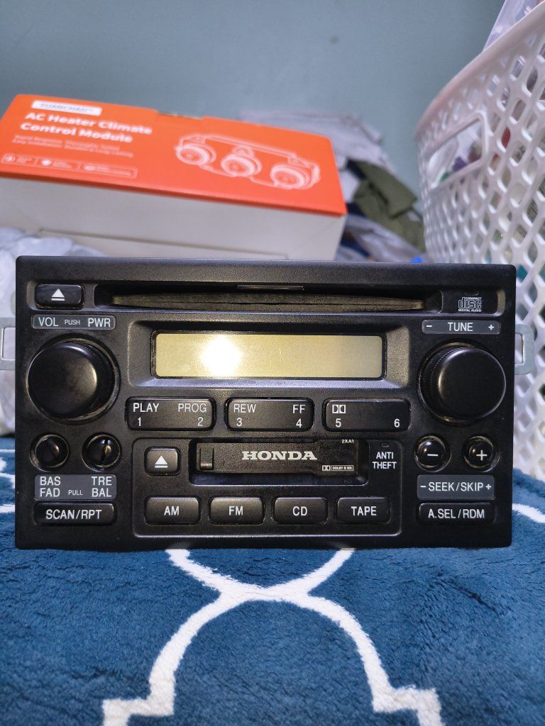 Honda OEM AM/FM Cassette CD Player Radio 