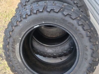 37/13.50R20 tires