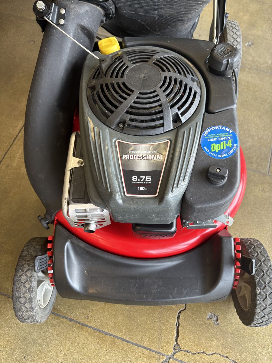 Snapper Hi-Vac Lawn Mower (7800758)