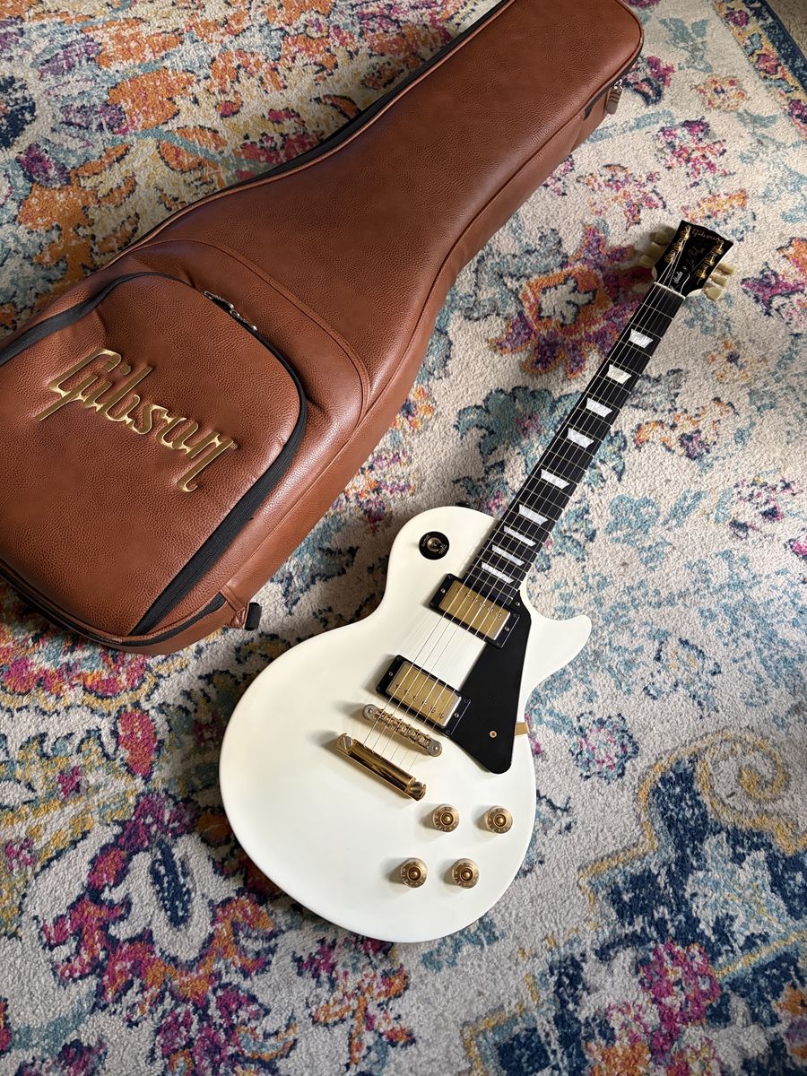 (7lbs) Gibson Les Paul Studio white Gold