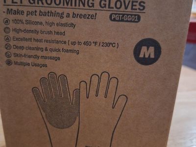 Pecute Multifunctional Pet Grooming Gloves PGT-GG01 Size M - Silicone, Heat Resistant