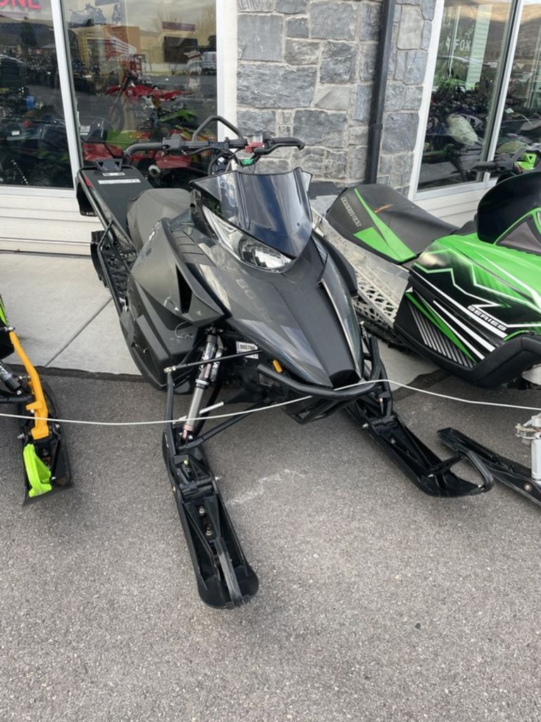 2016 Arctic Cat® M 8000 Sno Pro ES (162)