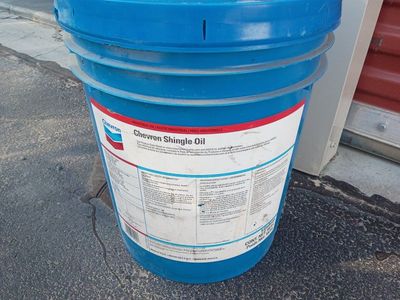 Chevron Shingle Oil 5 gallon bucket