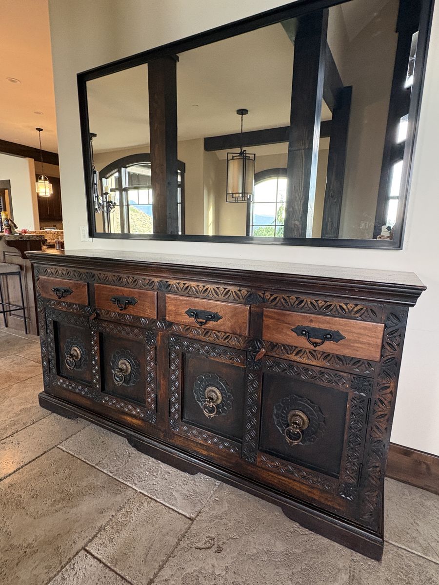 Beautiful sideboard 