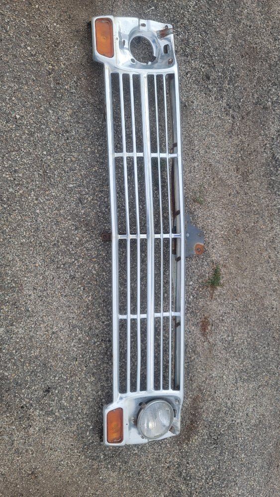 Vintage Ford Truck Front Grille & Turn Signals 68 69