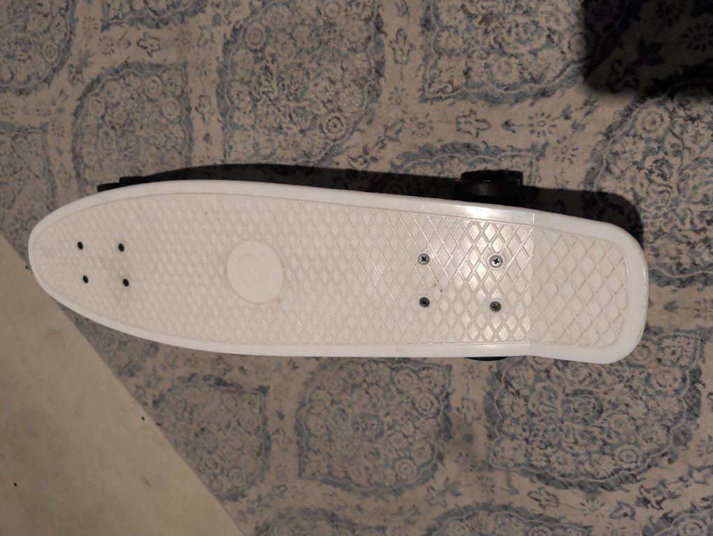 Retrospect mini Cruiser Skateboard with 60mm Black Wheels - Penny Board Style Cruiser