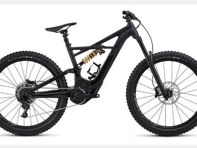 Specialized Turbo kenevo with carbon wheels ENDURO BIKE