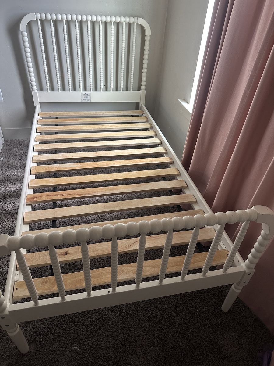 White Solid Wood Spindle Twin Bed Frame - No Box Spring Needed
