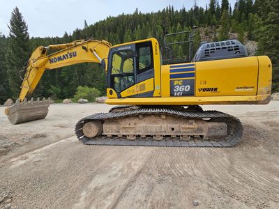 2017 Komatsu PC360LCI-11 Excavator