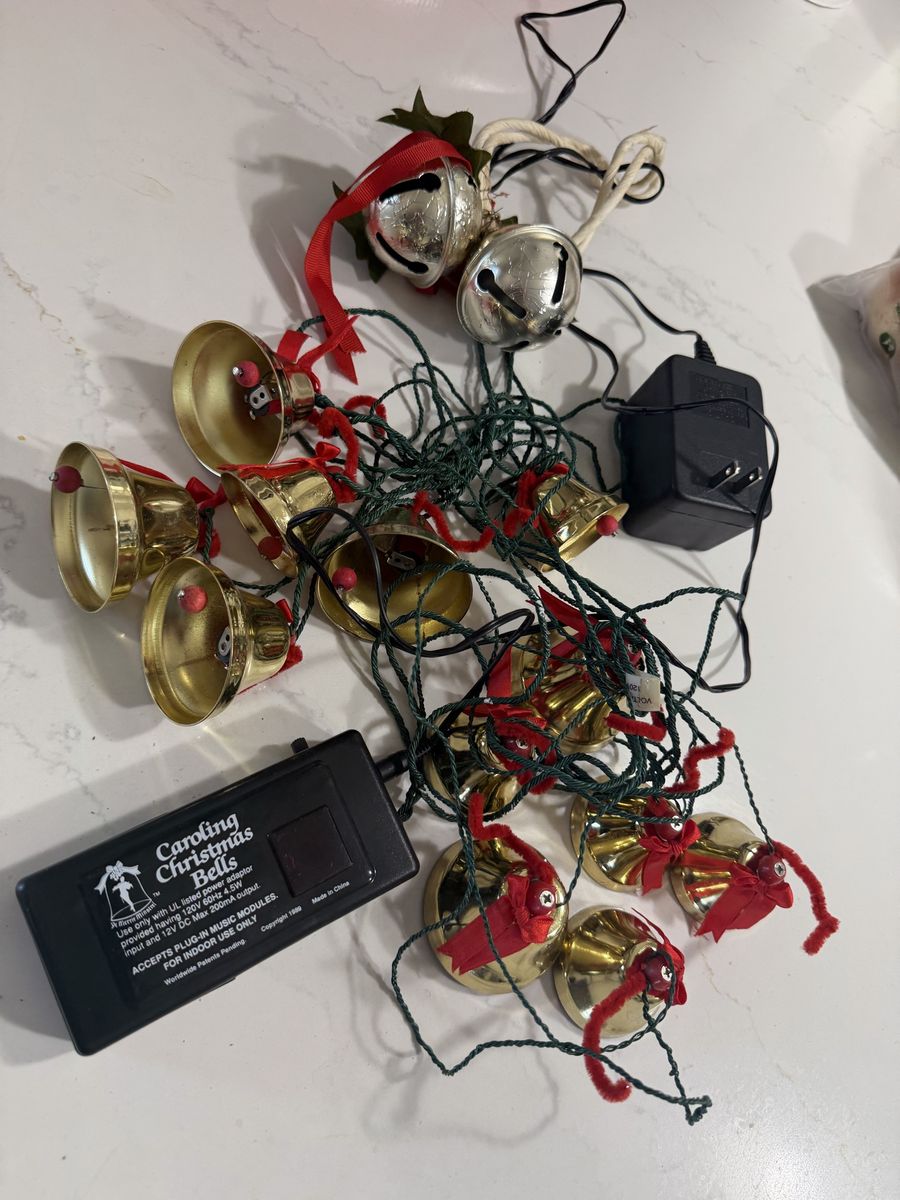 Vintage Caroling Christmas Bells Light & Music Module Adapter Indoor Decor 1989