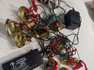 Vintage Caroling Christmas Bells Light & Music Module Adapter Indoor Decor 1989
