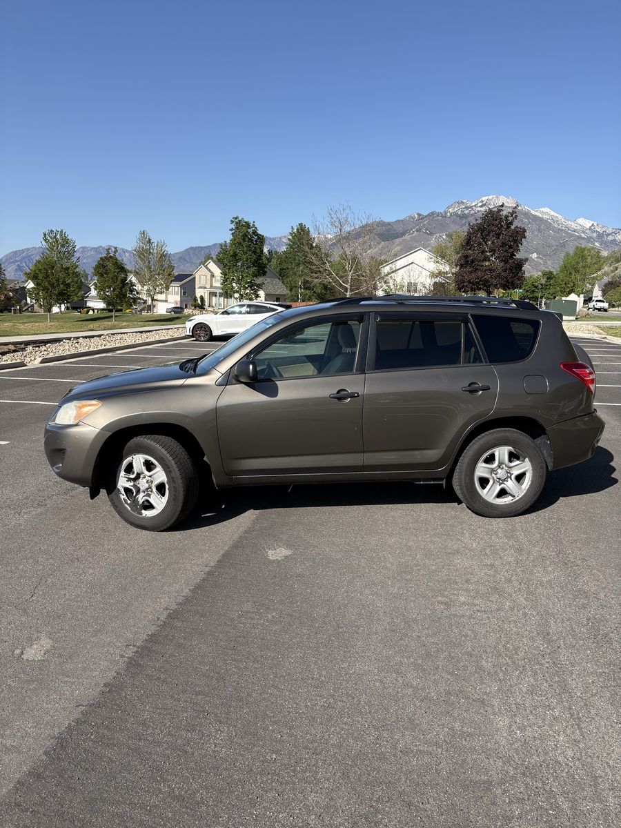 2011 Toyota RAV4 Base