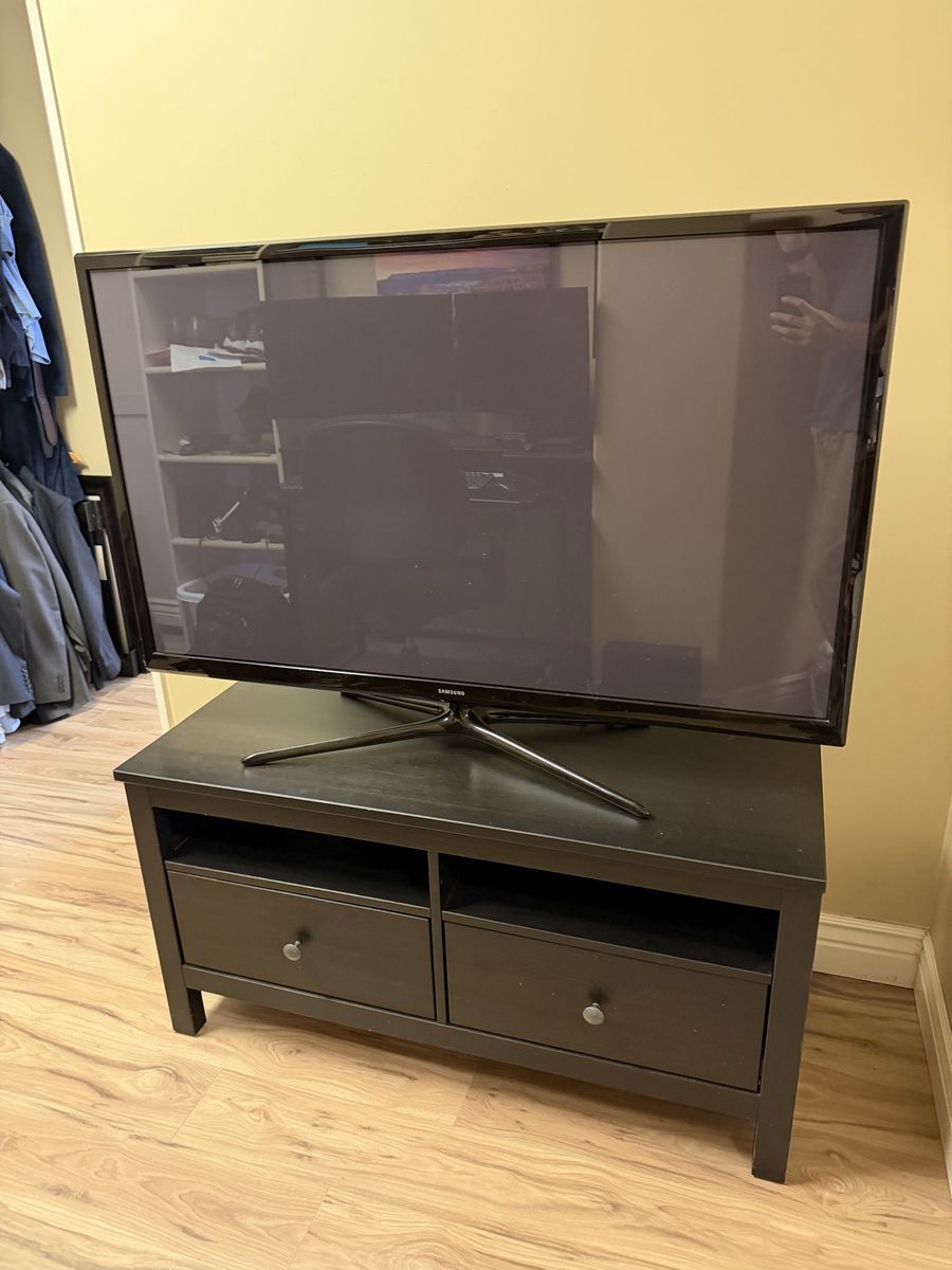 50” Samsung TV and Stand