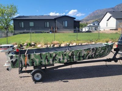 14 FT Aluminum Duck/ Fishing Boat