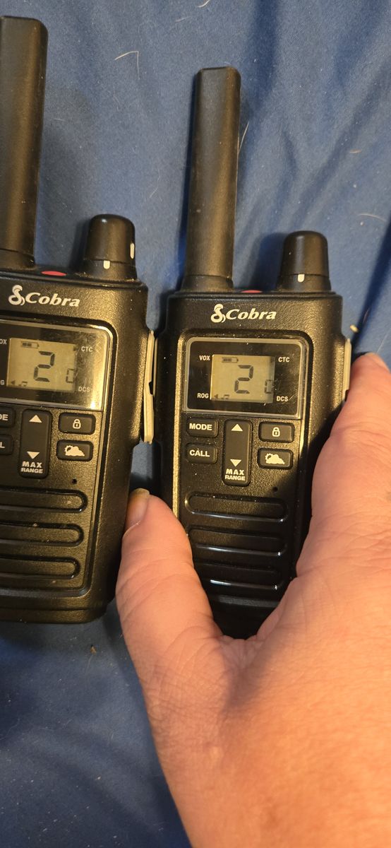 2 Cobera RX365 2way radio's