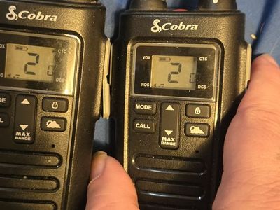 2 Cobera RX365 2way radio's