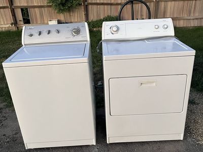 Whirlpool White Washer & Electric Dryer Set - Excellent Condition
