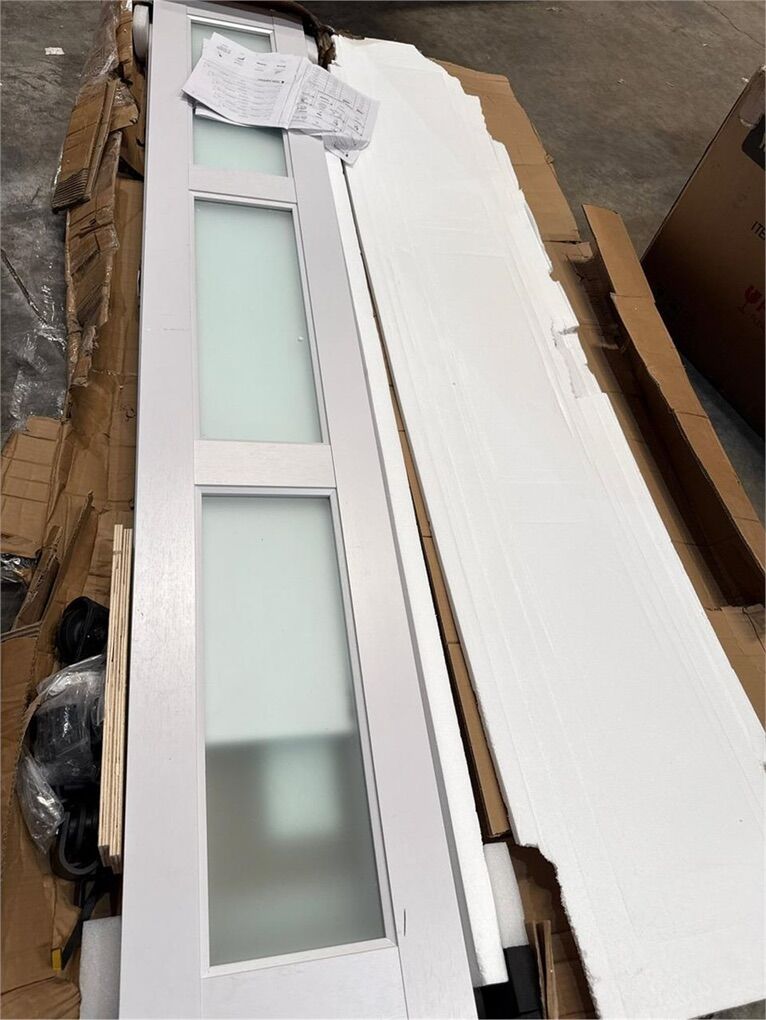 Trimlite 2-Panel Bifold Frost Glass Door - 24x79in