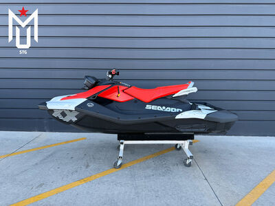 2026 Sea-Doo Spark™Trixx for 3 Rotax® 900 ACE™ - 90 iBR and Audio