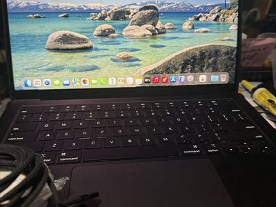 M5 MacBook Pro 14”