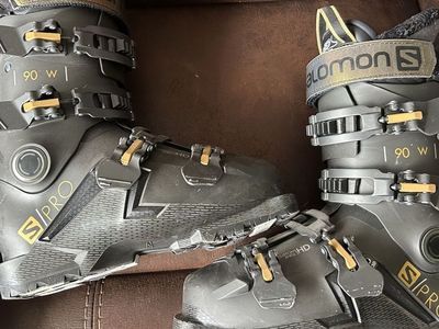 Salomon Women's S/PRO 90W Snow Ski Boots Belluga Metallic Copper Size 24/24.5 285