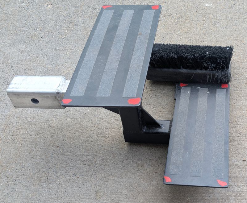 Hitch step