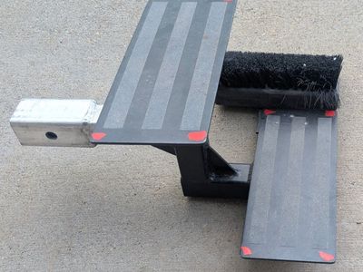 Hitch step