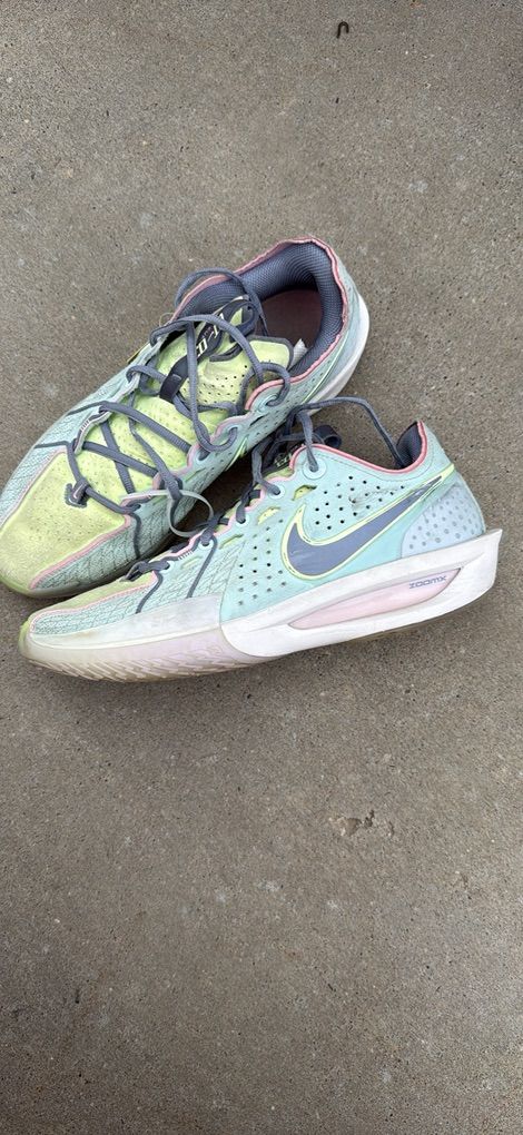 Boys/mens Nike Basketball Shoes