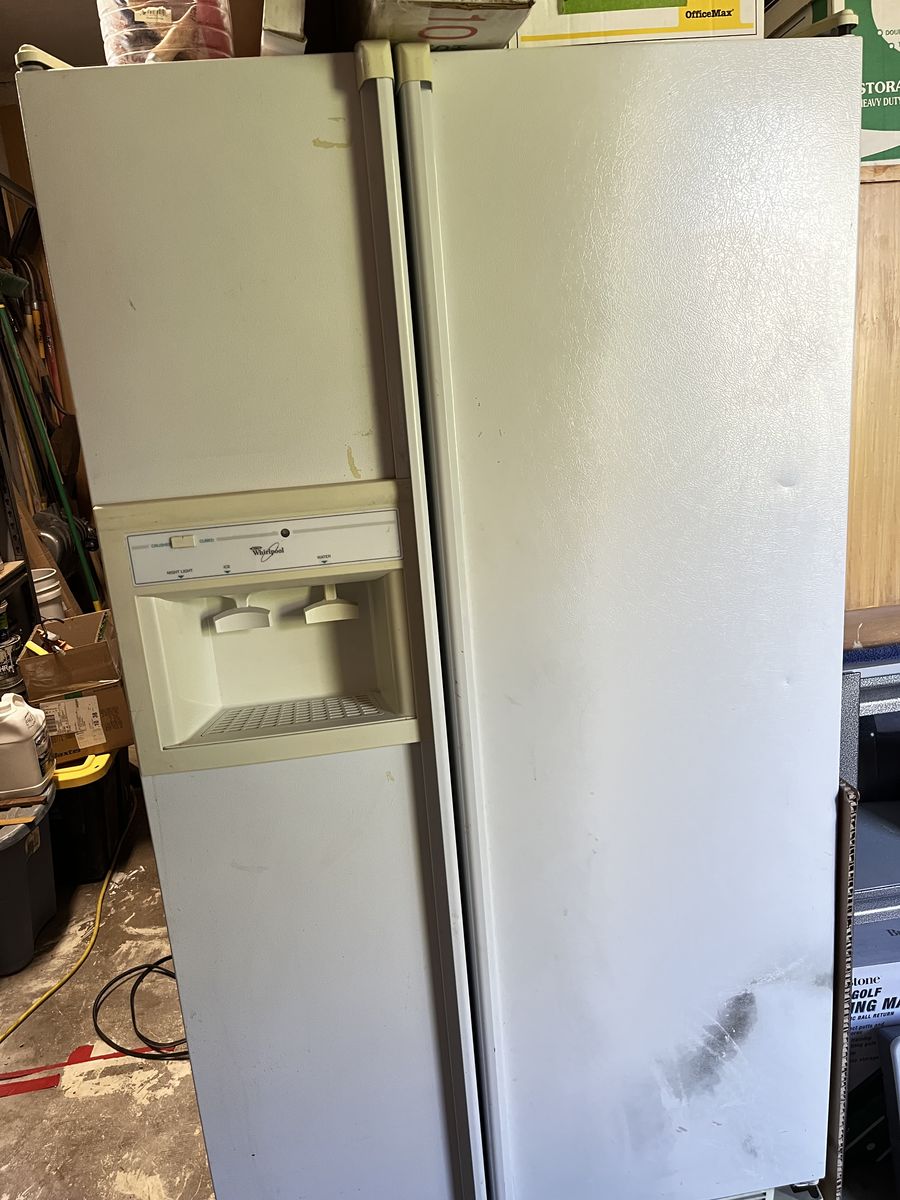 Refrigerator