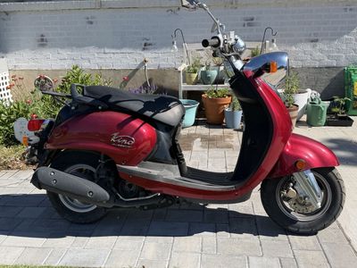 Yamaha Vino 50cc Scooter - Red, Low Mileage, Great Condition Moped