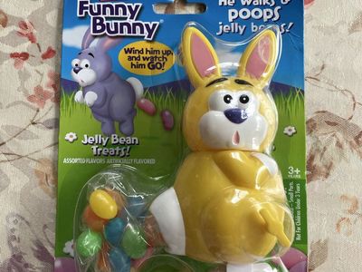New Treat Street Funny Bunny Candy Dispenser