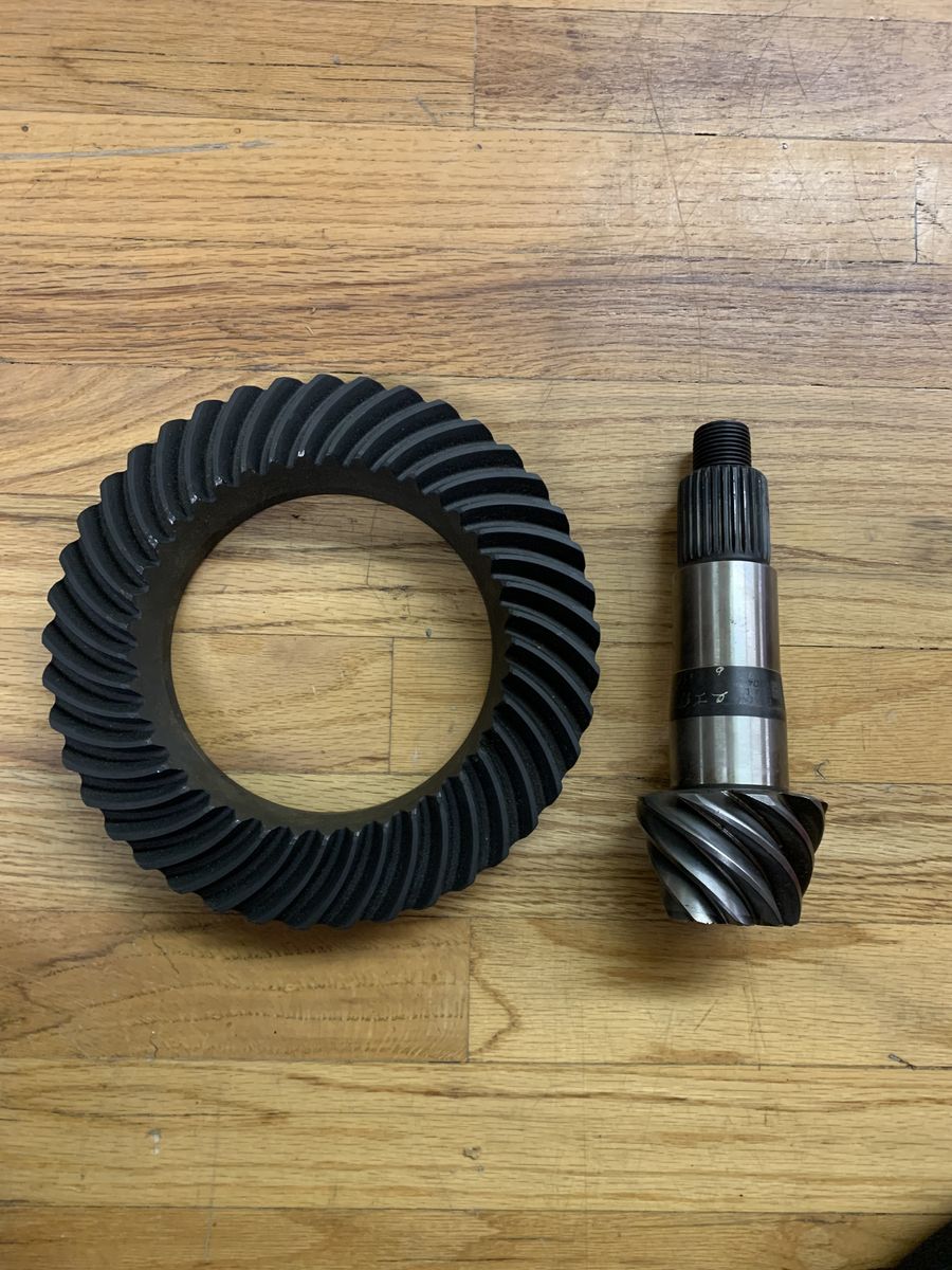 Dana Jeep Wrangler FRONT Differential Ring and Pinion Dana 44 AdvanTEK F 4.88 Ratio Dana 10051746