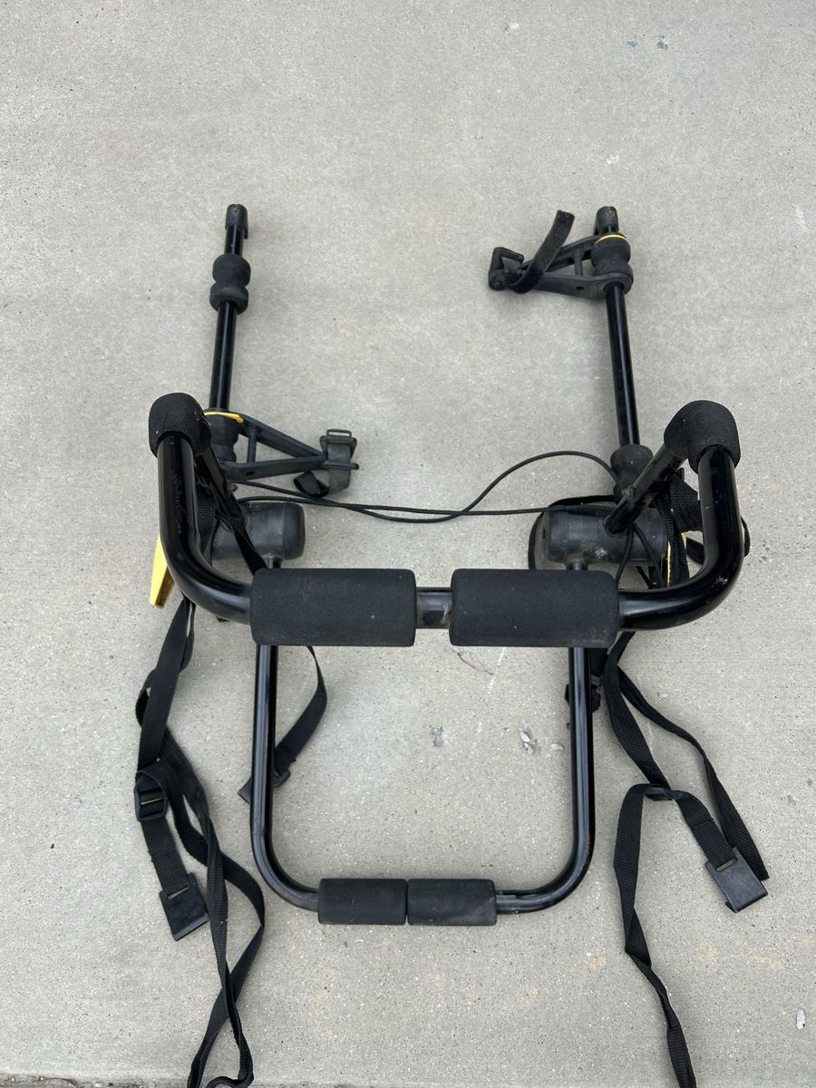 Trunk bike rack for sedan