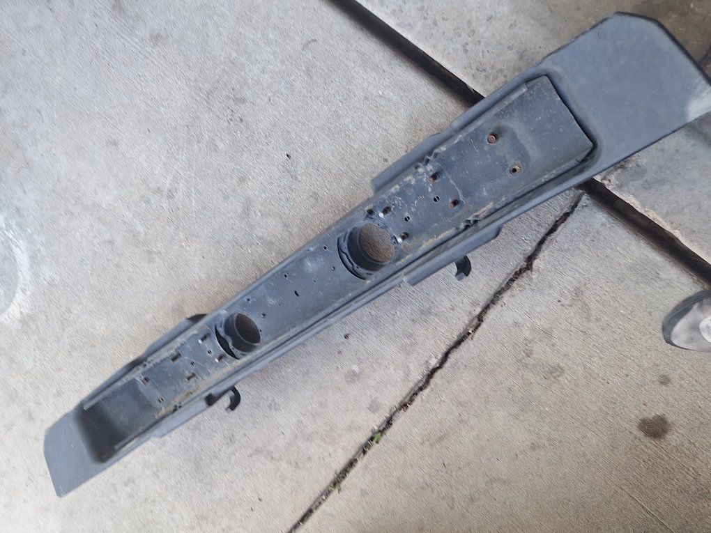 Jeep Bumper with tow hooks