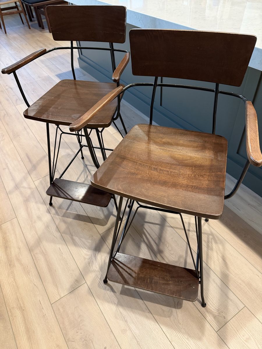 Crate & Barrel Barstools / Counter Stools (Set of 2)