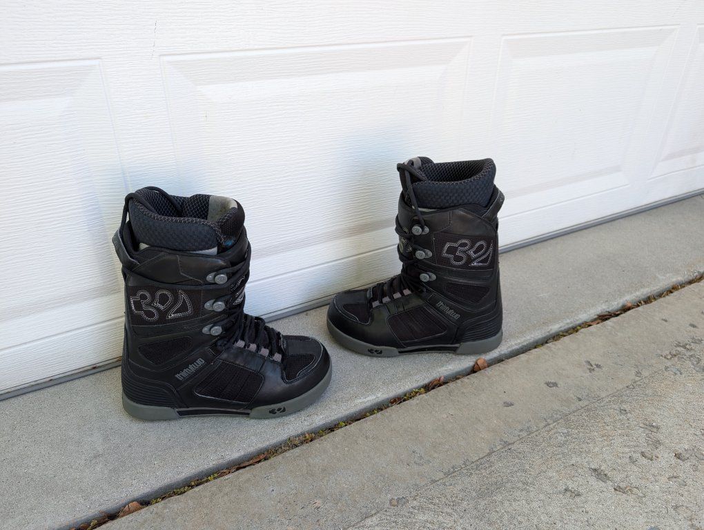 Thirtytwo Prion Woman's Snowboard Boots -Size 10