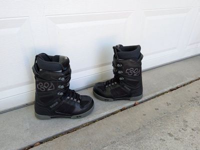 Thirtytwo Prion Woman's Snowboard Boots -Size 10