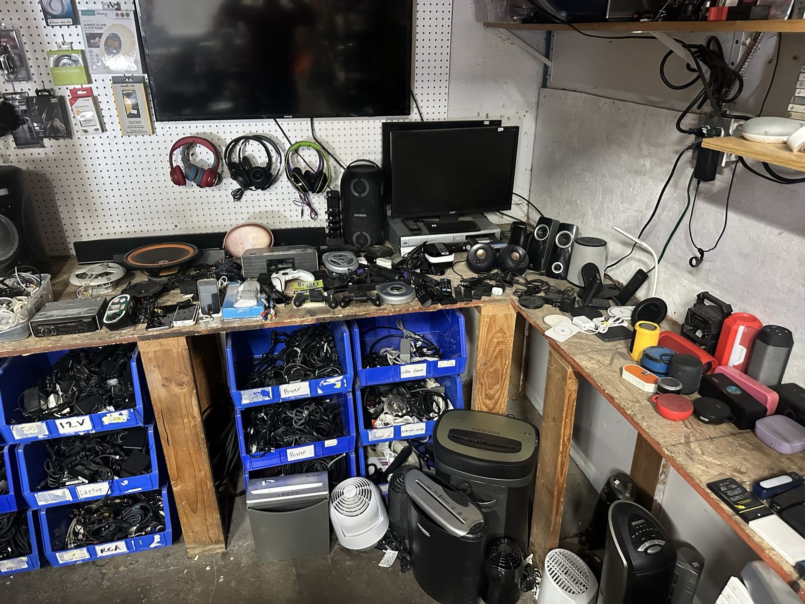 Main image 6