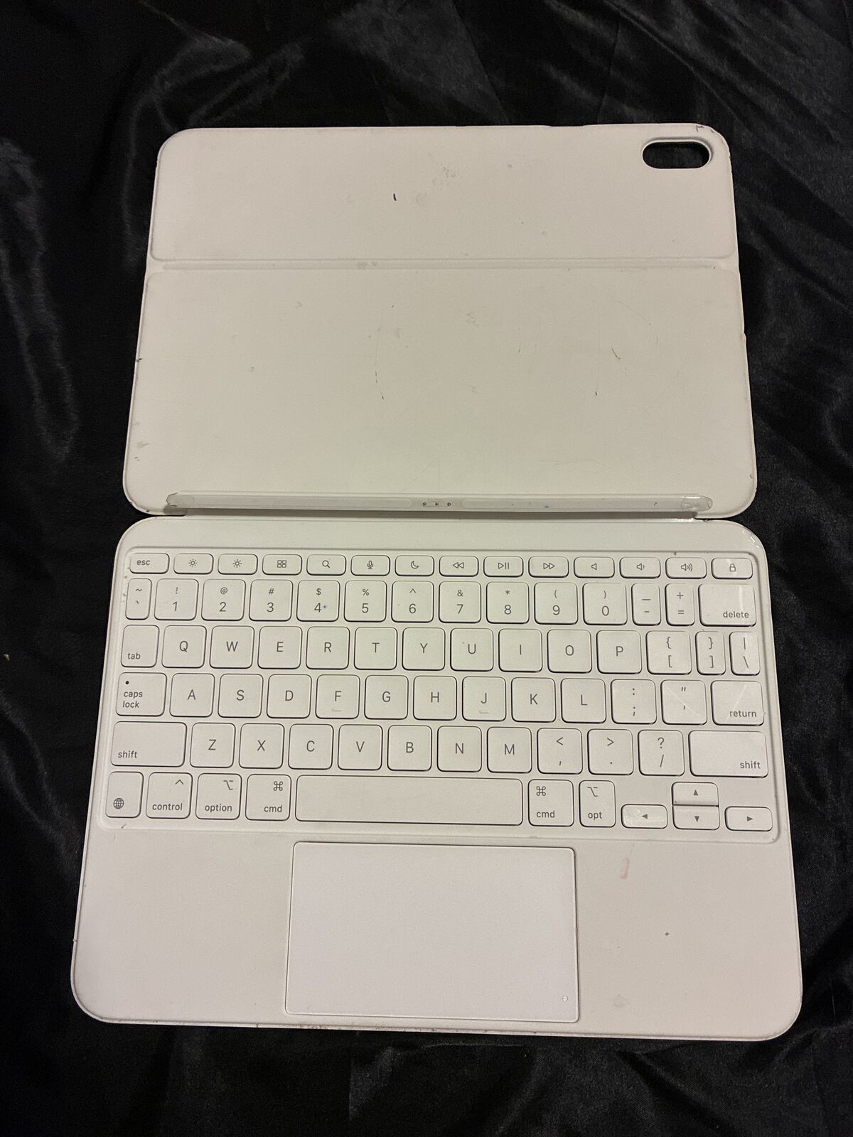 iPad keyboard for 10th Gen