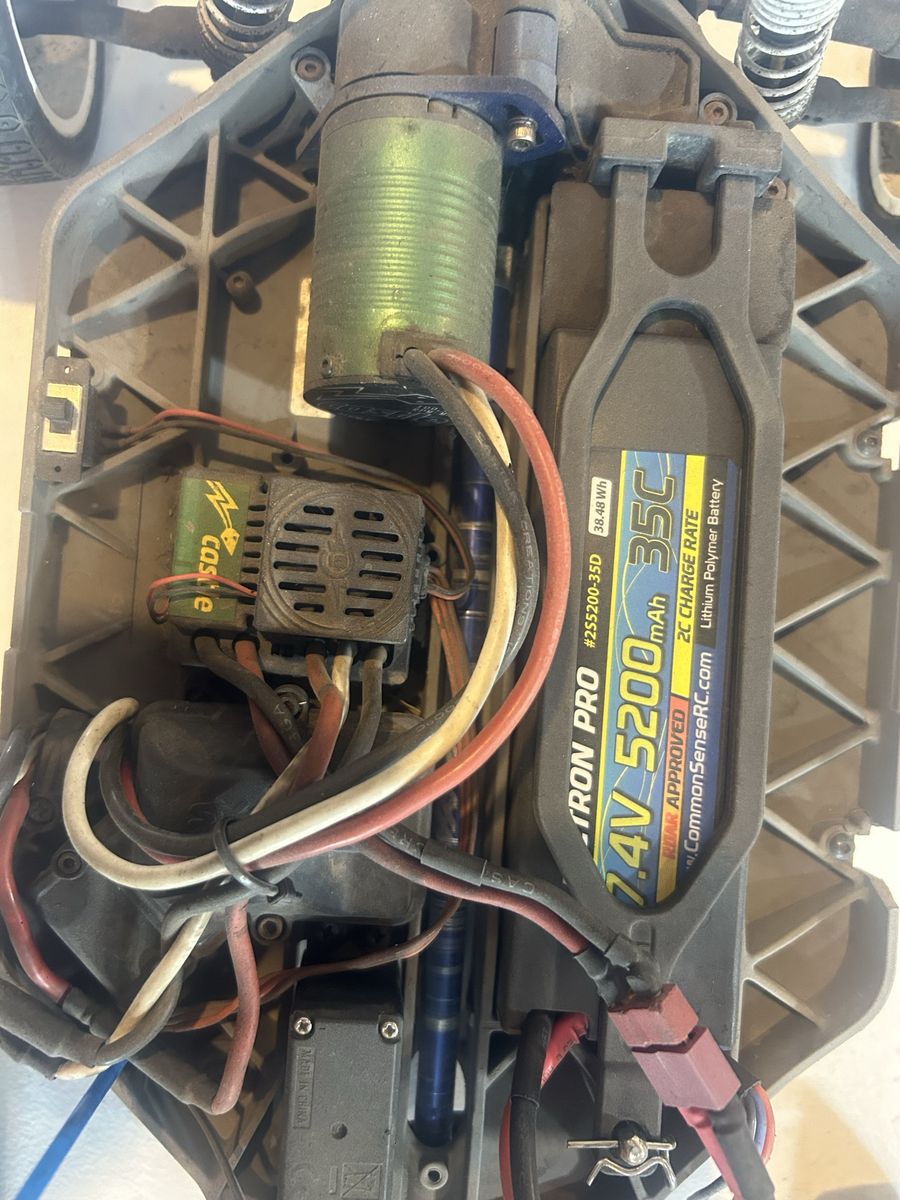 Traxxas slash and Traxxas ultimate
