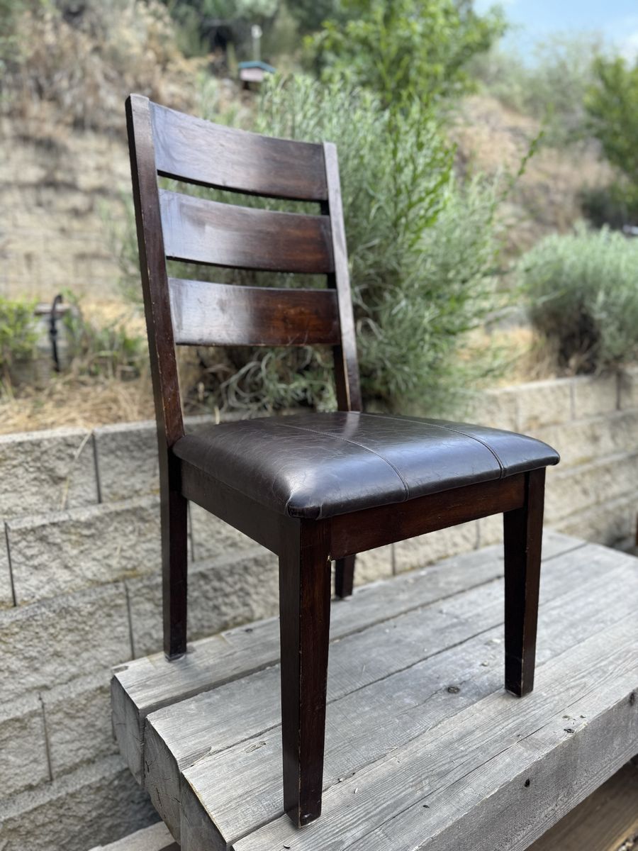 8 Dining Chairs