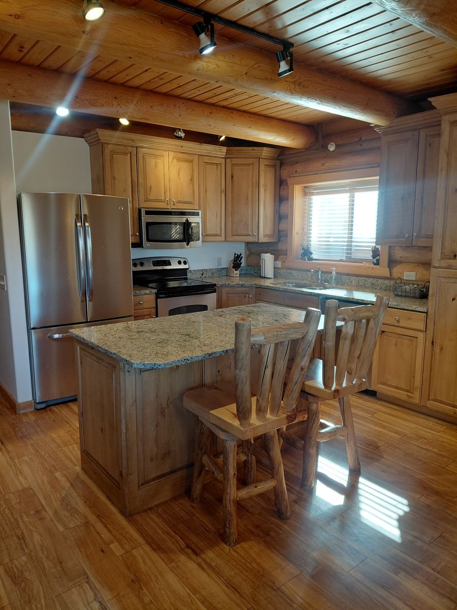 Main image 5