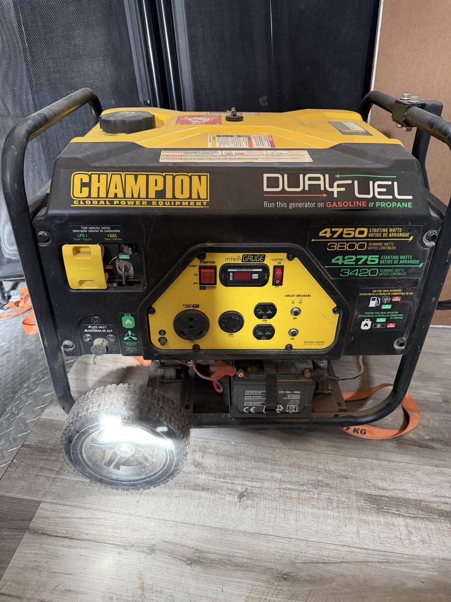 Champion 3800W Dual Fuel Portable Generator - Gasoline & Propane, 4750 Starting Watts