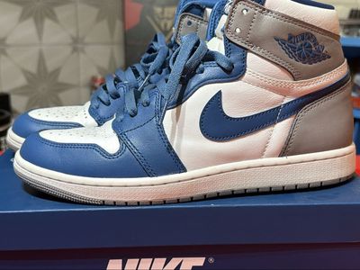 Nike Air Jordan 1 Retro High OG "True Blue" - Men's Size 9 1/2 - Blue/White/Grey Sneakers