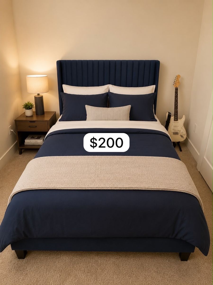 Blue Tufted Upholstered Platform Bed with Wooden Slats