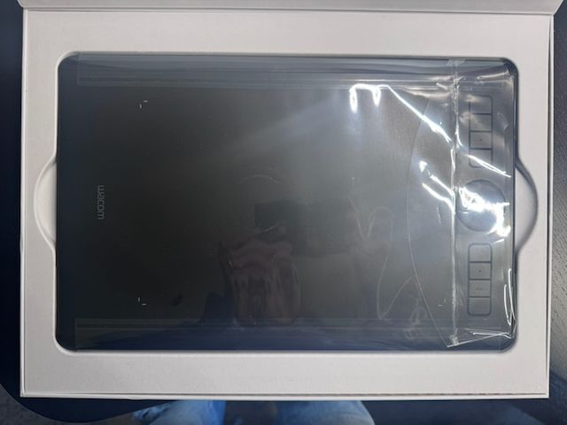 Wacom Intuos Pro Medium (PTH-660) - PRISTINE / Open Box