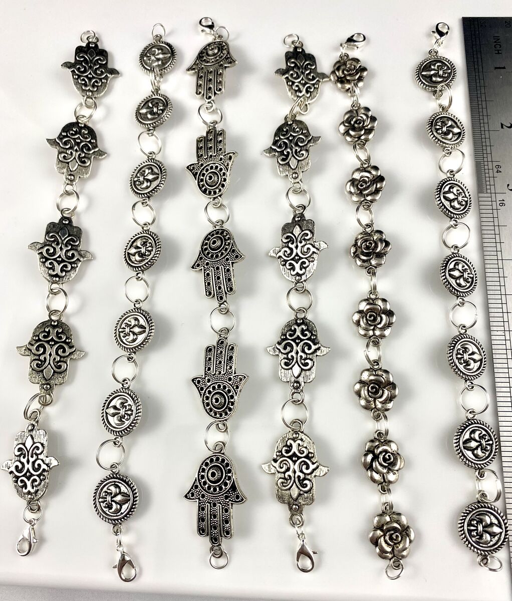 NEW - Beautiful Hand Hamasa & Fleur-De-Lis Silver Bracelet/Anklet - Blends Well With Others - See Photos